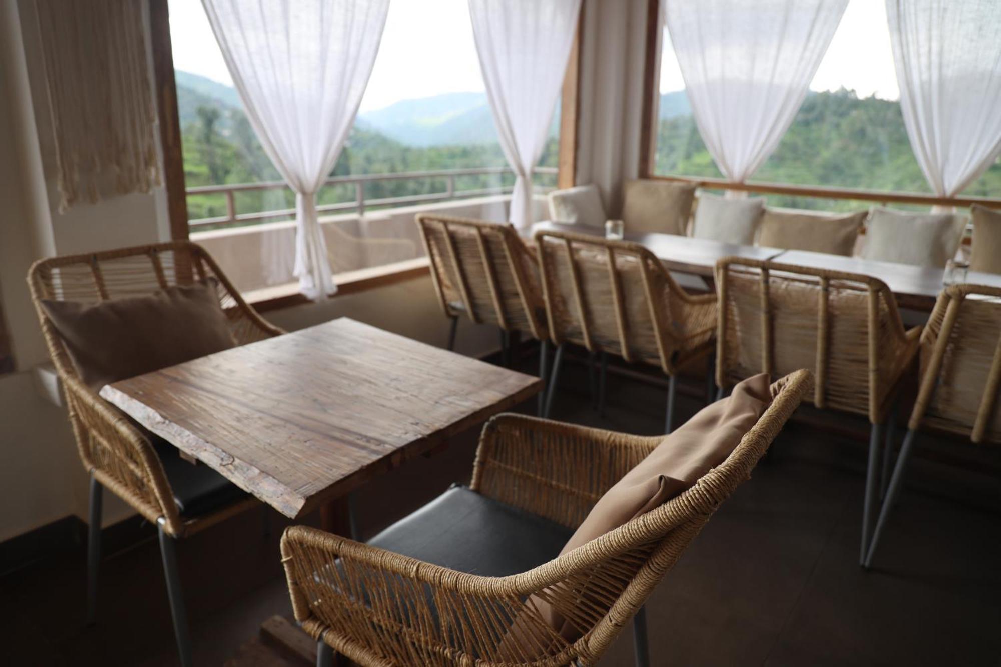 Exstasy Stays - Bathtub Rooms & Cafe - Your Romantic & Cozy Getaway - Thhpsociety - 穆克缇斯瓦 外观 照片
