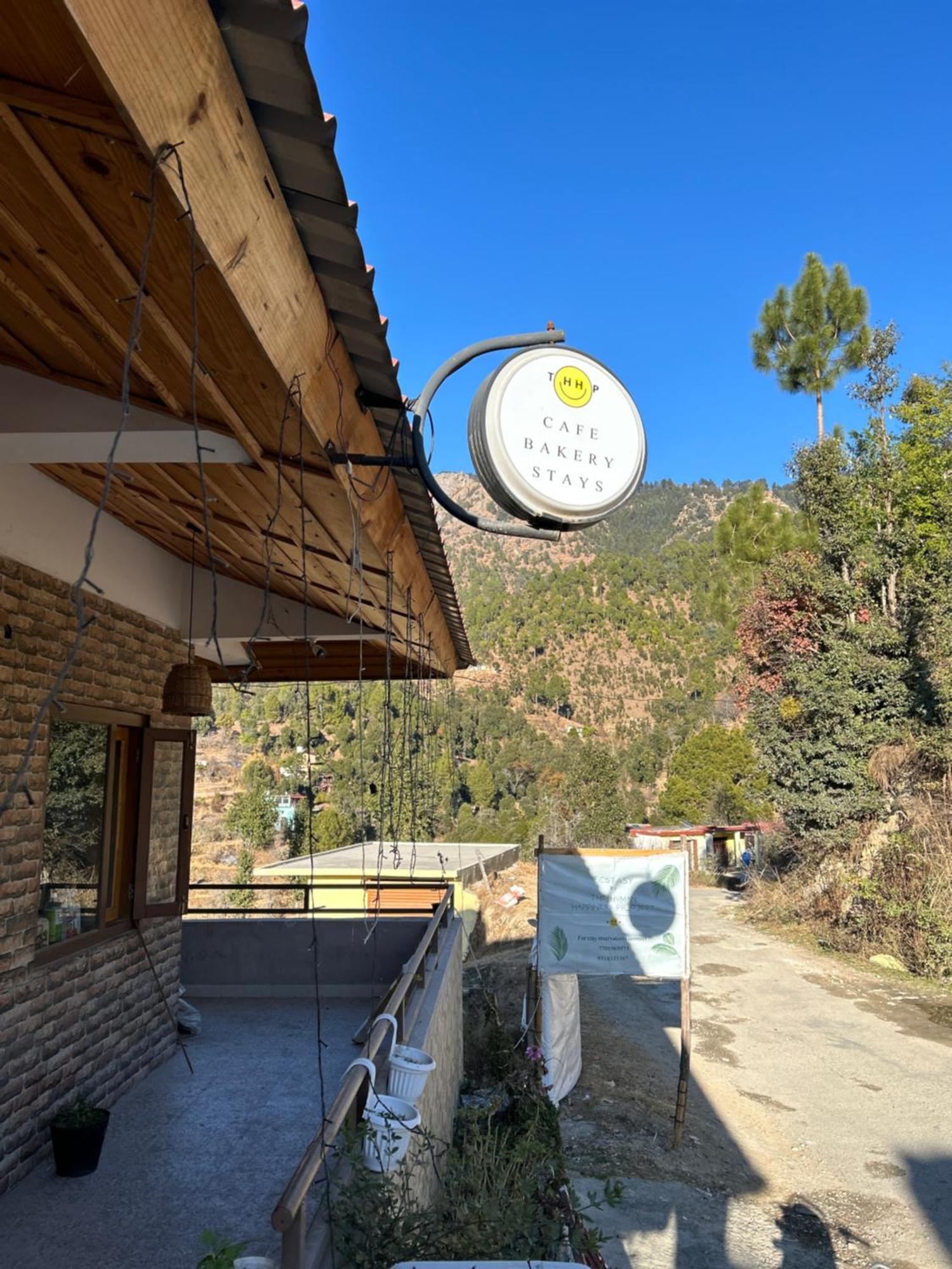 Exstasy Stays - Bathtub Rooms & Cafe - Your Romantic & Cozy Getaway - Thhpsociety - 穆克缇斯瓦 外观 照片